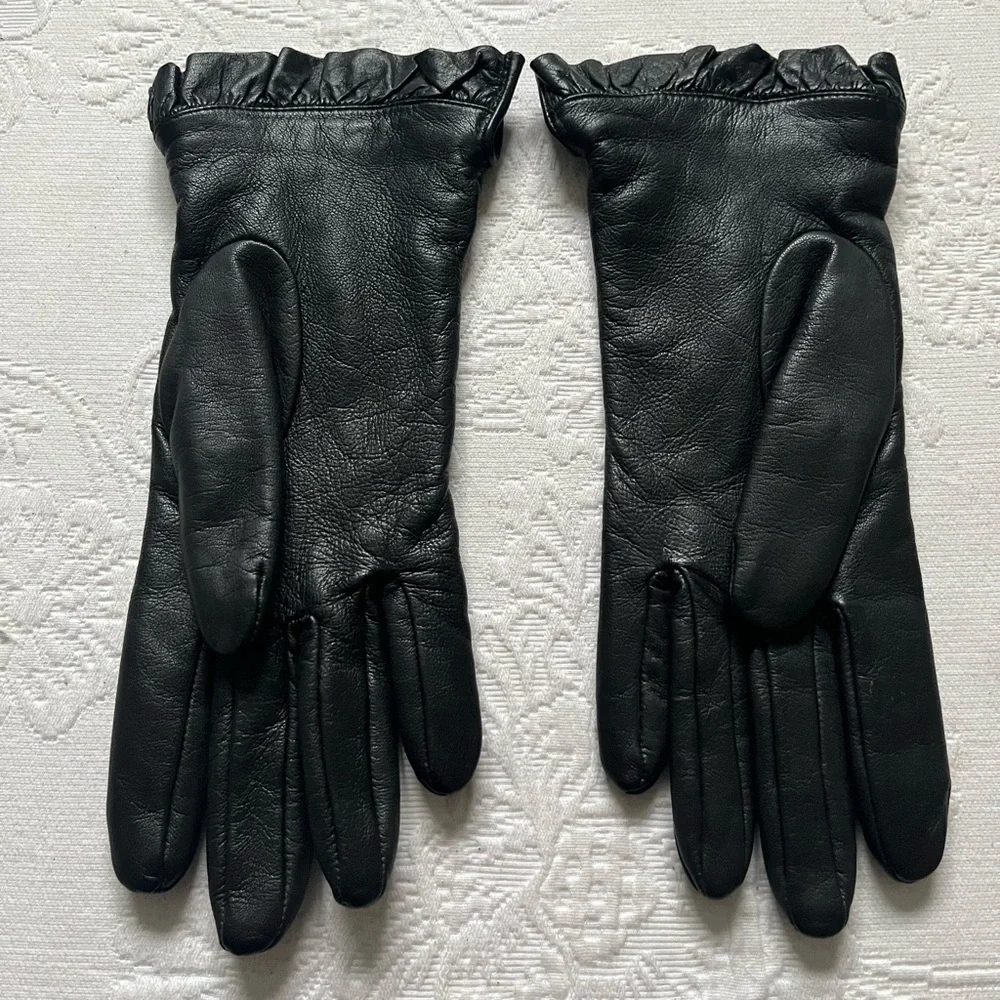 Totes Isotoner Black Genuine Leather Women’s Gloves Ruffled Edge Size 7